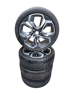 Sada hliníkových kol s letní pneu Škoda Octavia 4