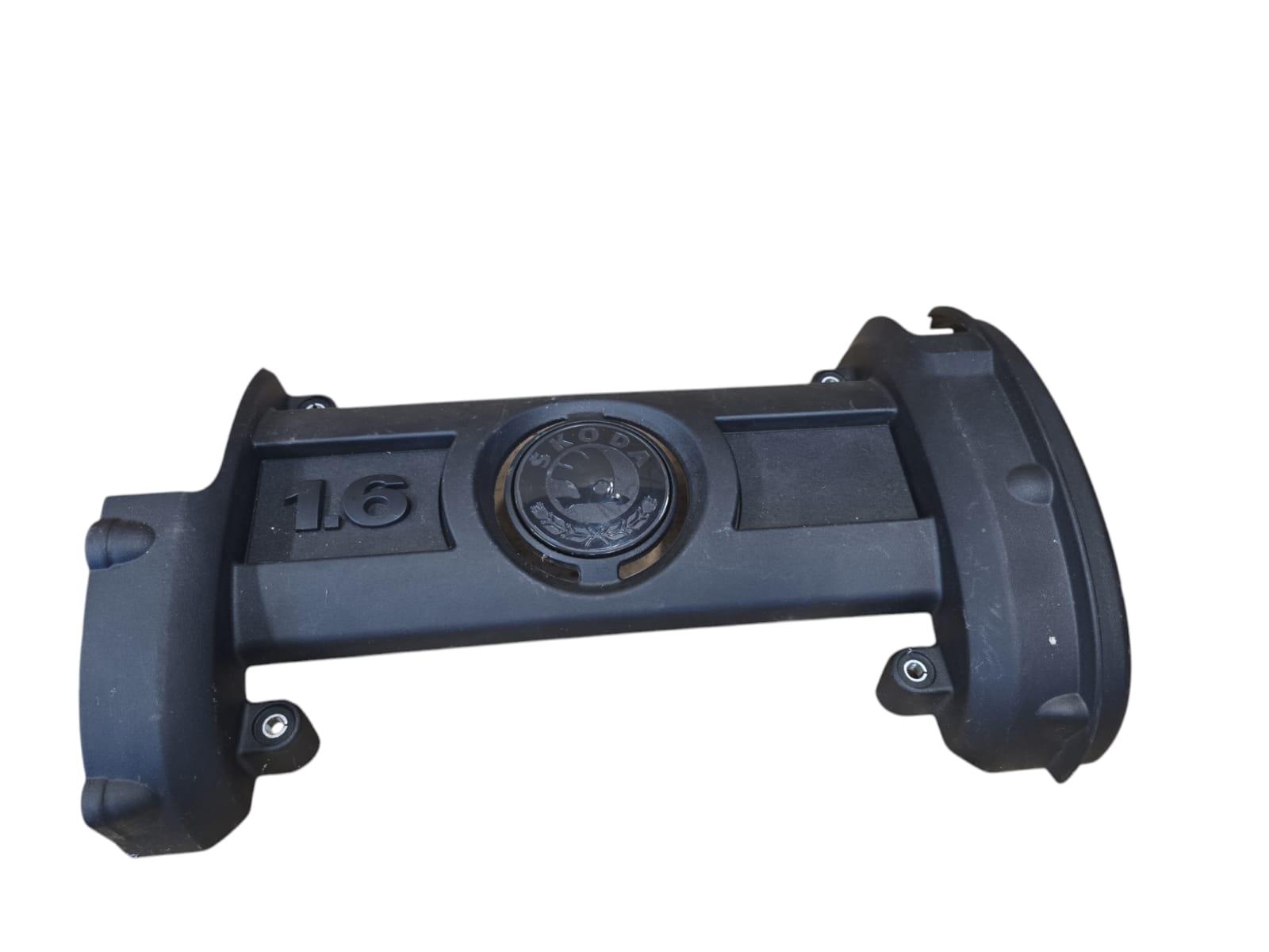 Kryt na motor 1.6 16V BTS 03C103925AN , 03C 103 925 AN