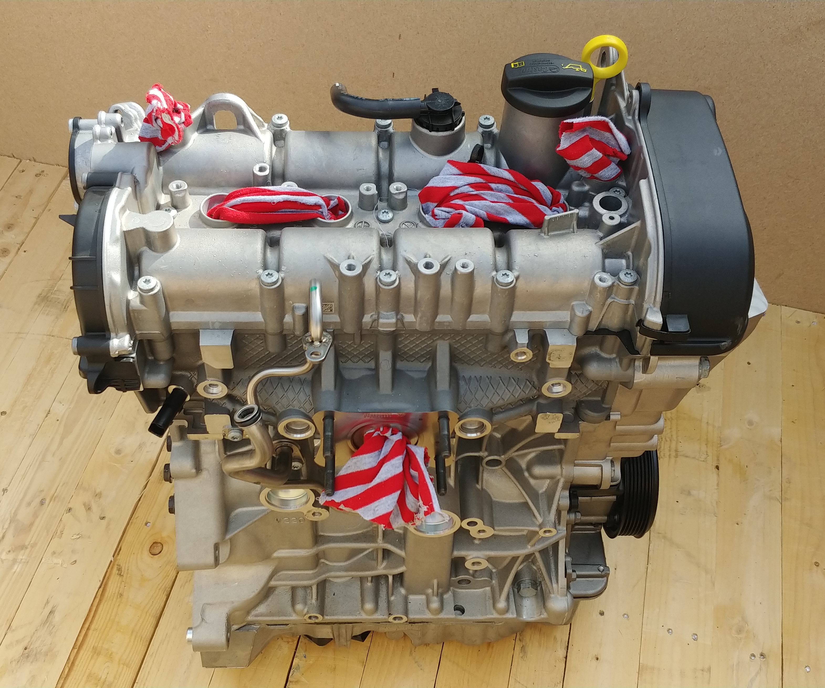 Short motor + olejový výměník nový 1.2 TSi CJZC