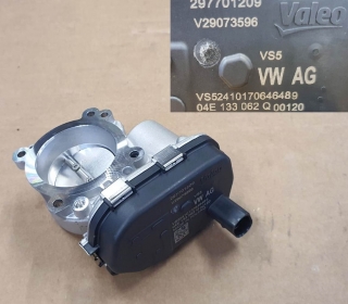 Řídící jednotka škrtící klapky Originál 04E133062Q , 04E 133 062 Q